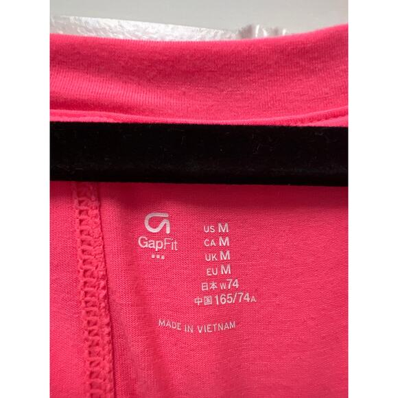Gap Fit Women’s Breath Relaxed Long Sleeve Pullover Athleisure Shirt Size M Pink - Picture 2 of 3